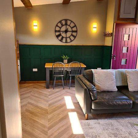 The Hide Apartment อัลลาพูล ภายนอก รูปภาพ